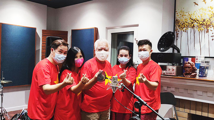 Các nghệ sĩ tham gia MV.