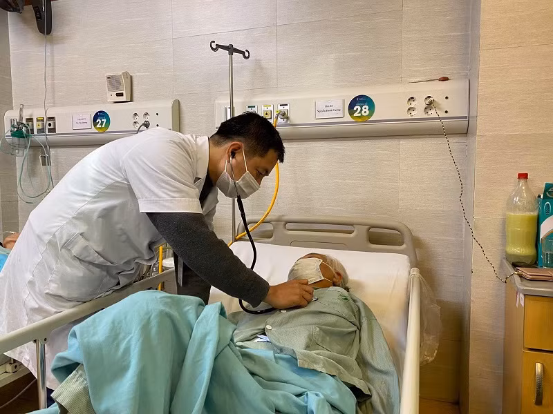 Số người cao tuổi nhập viện cấp cứu vì lạnh tăng 150%