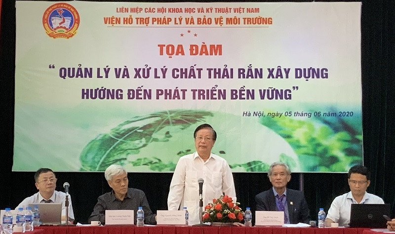 Tọa đàm “Quản lý và xử lý chất thải rắn xây dựng hướng đến phát triển bền vững”.
