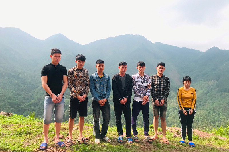 Nhóm đối tượng tổ chức đưa người xuất cảnh trái phép sang Trung Quốc bị Công an huyện Bình Liêu bắt giữ, khởi tố.