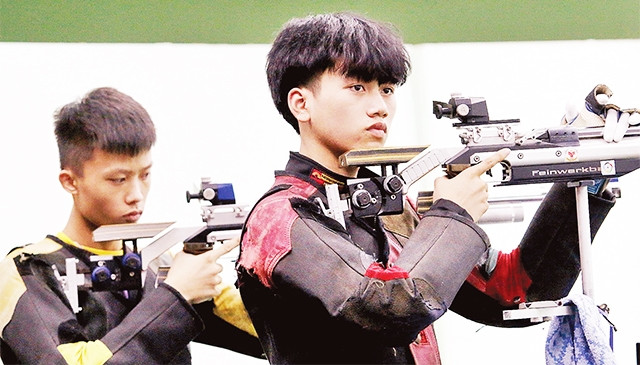 Các xạ thủ trẻ đang đứng trước cơ hội thể hiện mình. Ảnh: GIANG NGUYỄN