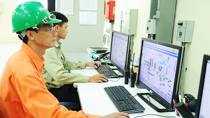 Các dự án EVN gặp nhiều vướng mắc liên quan giới hạn tín dụng. Ảnh: HẢI NAM