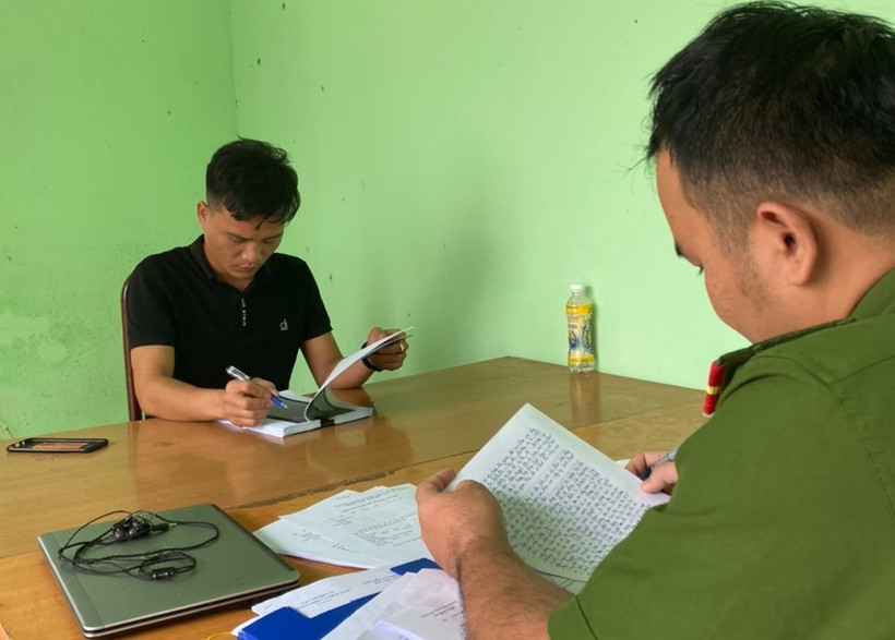 Đối tượng Trần Bá Nhật tại Cơ quan CSĐT, Công an tỉnh Đắk Nông. 