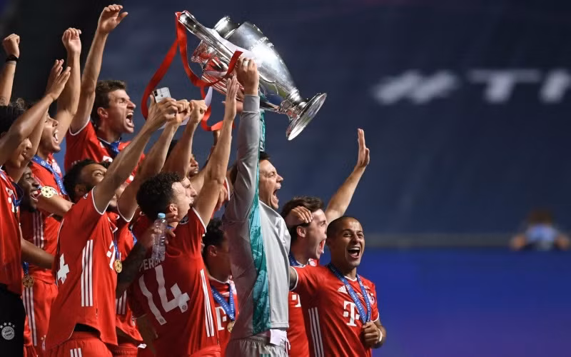 Khoảnh khắc Bayern đăng quang, đánh dấu sự kết thúc của mùa giải 2019/20 sau 426 ngày.