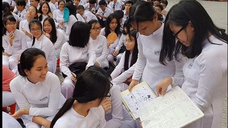 Các em học sinh trong một dự án về phát triển tiếng Việt. Ảnh: Hoài Nam