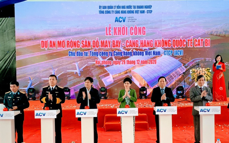 Khởi công mở rộng sân đỗ máy bay Cảng hàng không quốc tế Cát Bi.