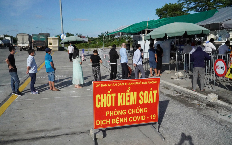 Hải Phòng siết chặt kiểm soát người và phương tiện từ/ đi qua Hà Nội vào thành phố.