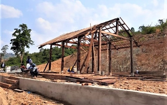Sau khi mua đất lâm nghiệp, ông Lê Hồng Sơn ngang nhiên san ủi và xây dựng trái phép trên đất lâm nghiệp.