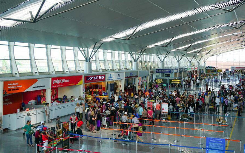Tăng tối đa các chuyến bay giải toả khách khỏi "điểm nóng" Đà Nẵng