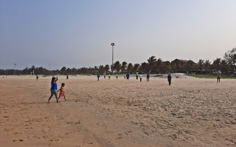 Từ ngày 1-9, bãi biển Tam Thanh (TP Tam Kỳ) bắt đầu hoạt động trở lại.