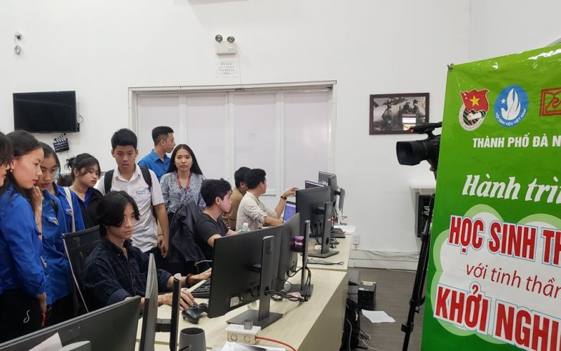 Tìm hiểu về ngành thiết kế đồ họa.