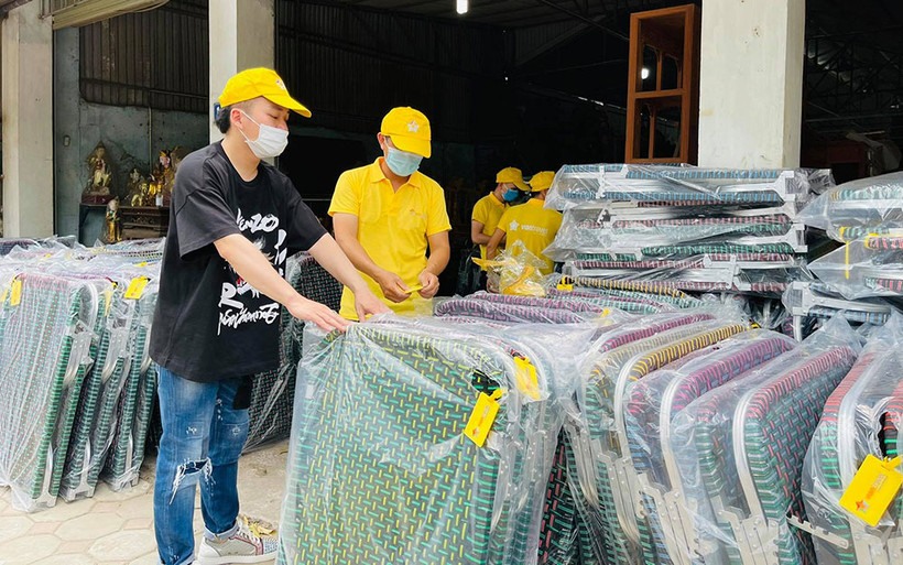 Ca sĩ Tùng Dương kêu gọi hơn 3 tỷ đồng ủng hộ TP Hồ Chí Minh