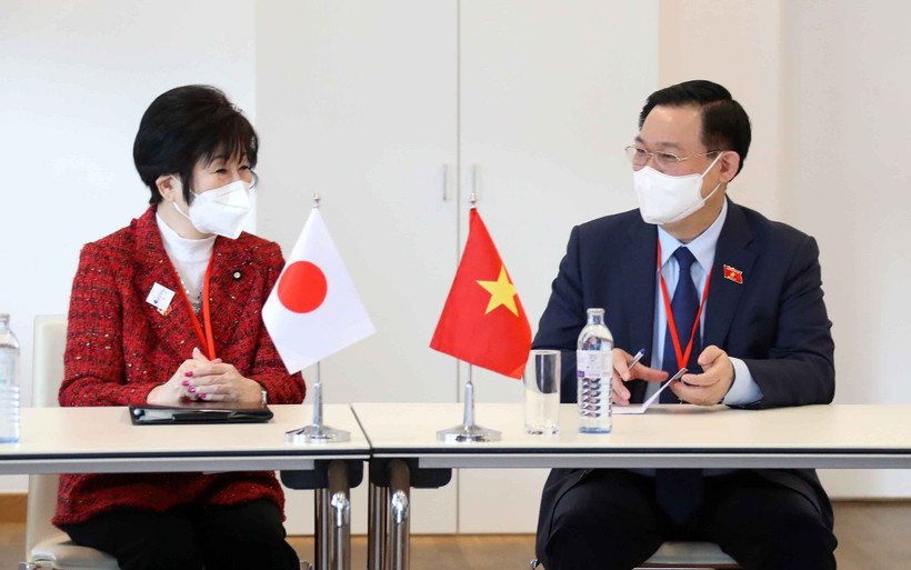 Chủ tịch Quốc hội Vương Đình Huệ hội kiến Chủ tịch Thượng viện Nhật Bản. (Nguồn: Cổng thông tin Quốc hội)