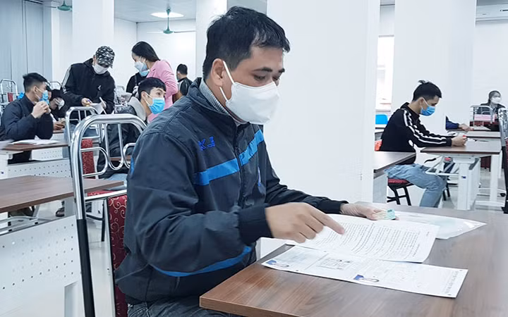 Đăng ký dự thi tiếng Hàn năm 2021 theo chương trình EPS trong ngành sản xuất chế tạo và ngư nghiệp tại Hà Nội (Ảnh: HCES).