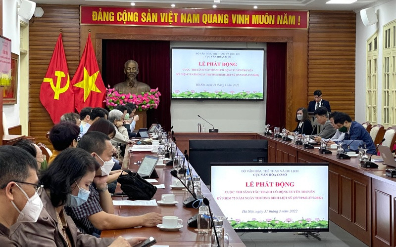Quang cảnh lễ phát động.
