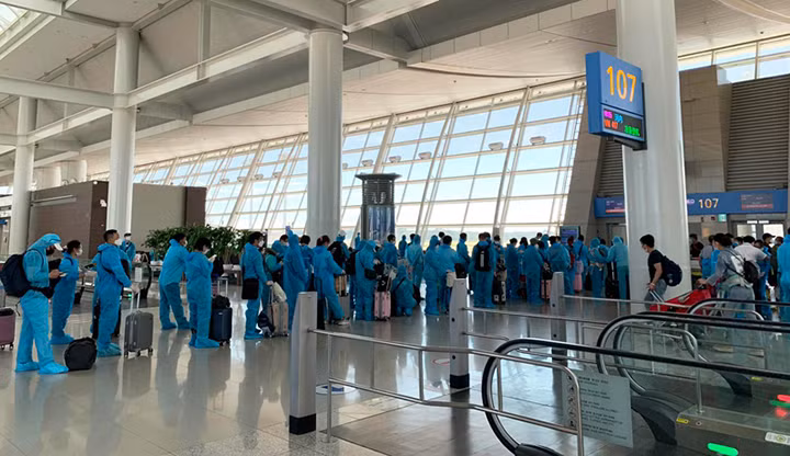 Một chuyến bay đưa công dân Việt Nam từ Hàn Quốc về nước năm 2020 (Ảnh: MOFA).