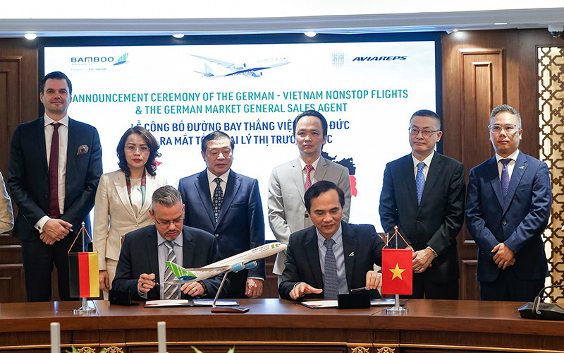Ký hợp tác ra mắt Tổng đại diện đại lý quốc tế của hãng tại Đức-Tập đoàn AVIAREPS. (Ảnh: Bamboo Airways)