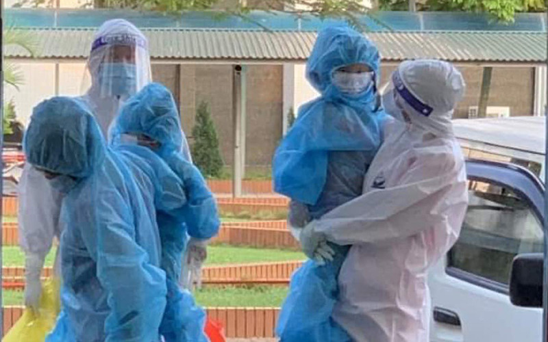 Trẻ em dưới năm tuổi tại Bắc Giang được cách ly y tế tại nhà