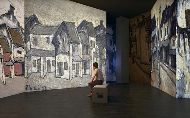 Các triển lãm mỹ thuật ứng dụng công nghệ hiện đại tạo hiệu ứng xã hội bất ngờ. 