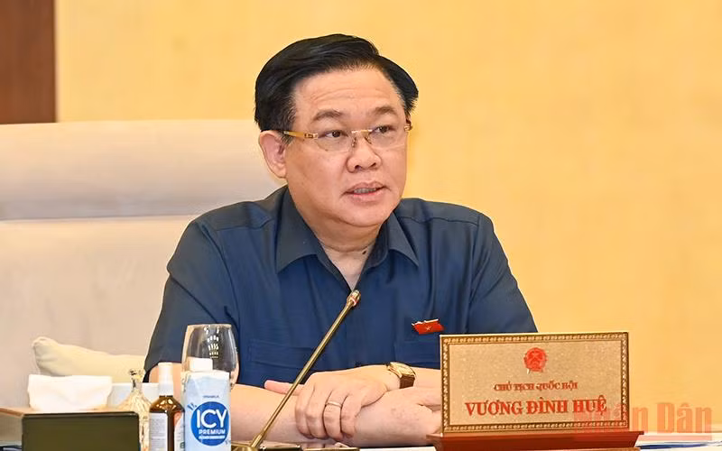 Chủ tịch Quốc hội Vương Đình Huệ phát biểu ý kiến tại phiên họp. (Ảnh: DUY LINH)