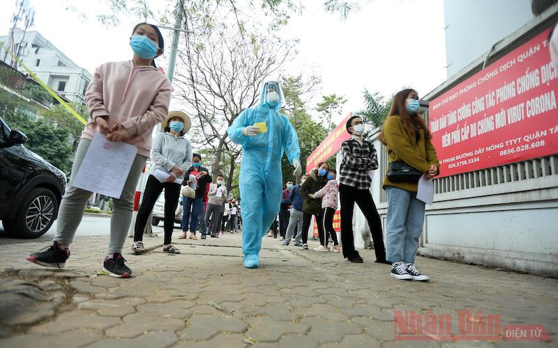 Hà Nội tiến hành xét nghiệm toàn bộ người về từ Hải Dương