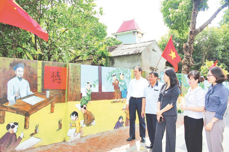 Tuyến đường kiểu mẫu của thôn Phú Thụy, xã Phú Thị. 