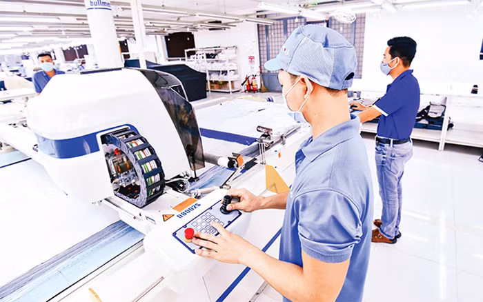 Lao động tại Công ty May Sài Gòn 3 (Ảnh minh họa: Quý Hiền).