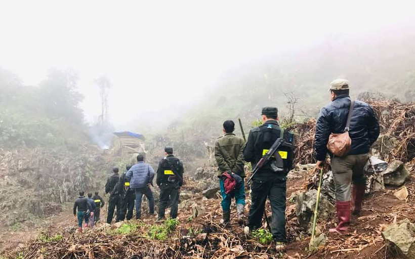 Tỉnh Sơn La đã huy động trên 200 người thuộc các lực lượng truy bắt nghi phạm.