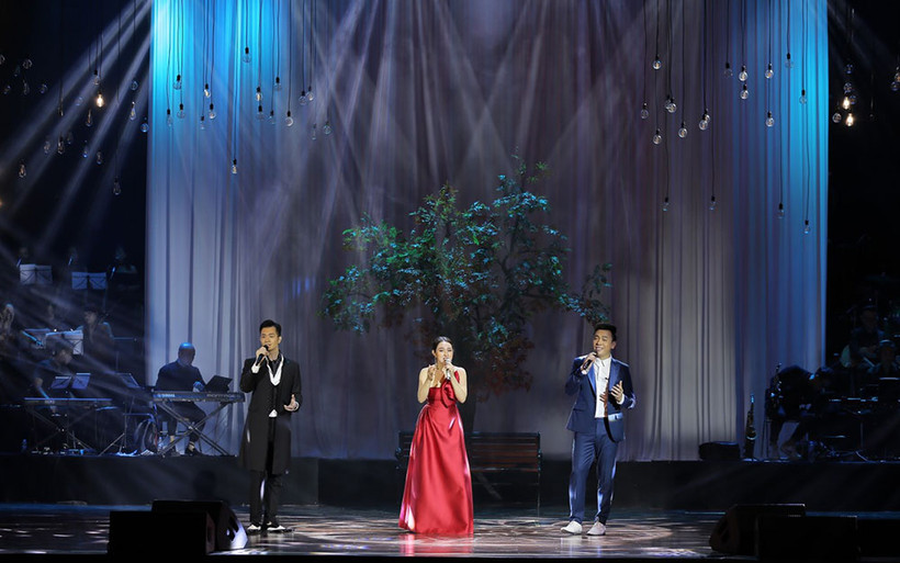 Sân khấu cung Việt Xô sáng đèn trở lại với “Thu hát cho người”