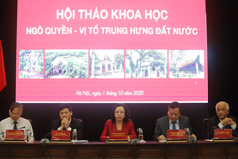 Lãnh đạo TP Hà Nội và các nhà khoa học tại Hội thảo.
