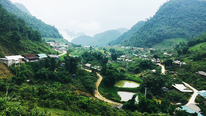 Chiều xuân ở thung lũng Mường Lống. 