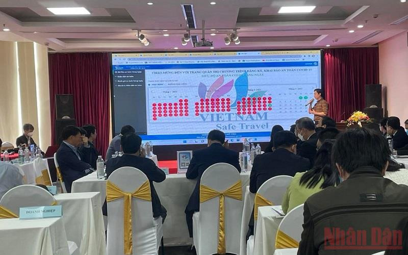 Toàn cảnh chương trình giới thiệu Chuyển đổi số trong ngành du lịch.