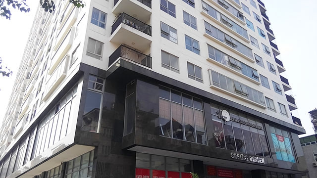Tòa nhà chung cư cao cấp Capital Garden liên tục bị cư dân phản ánh về những sai phạm của chủ đầu tư.