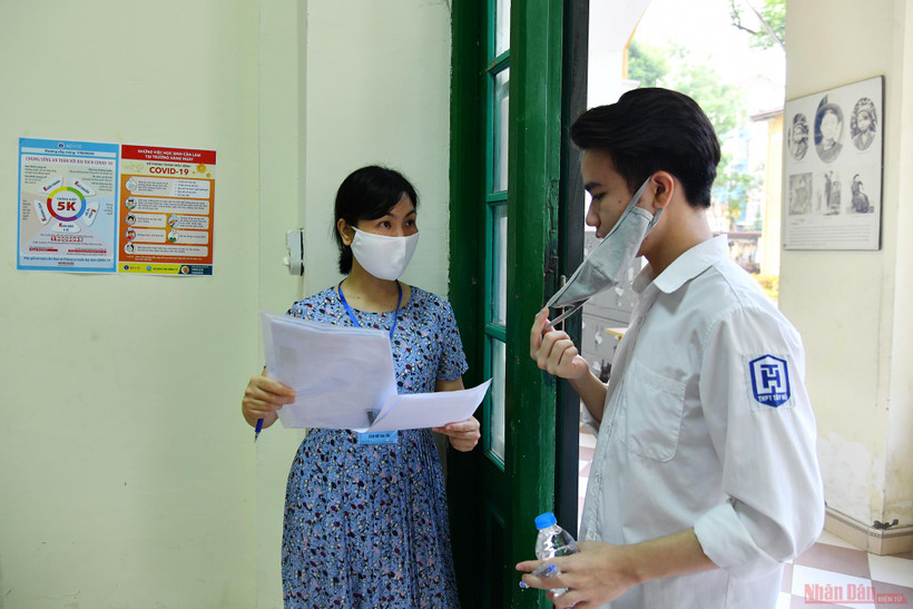 Tại Kỳ thi tốt ngiệp THPT năm 2021. Ảnh: THUỶ NGUYÊN