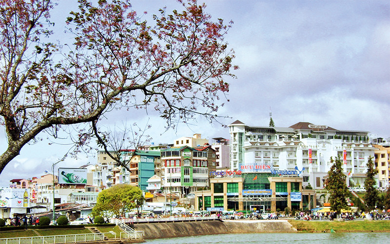Ảnh trong bài: Hài hòa giữa bảo tồn và phát triển là bài toán cần cân nhắc thận trọng để Đà Lạt phát triển bền vững.