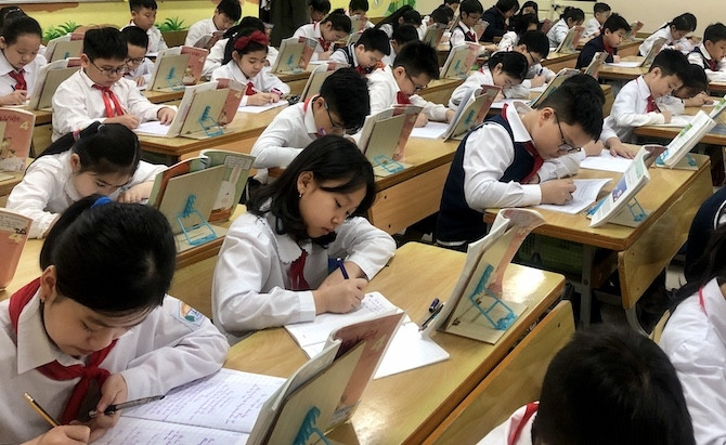 Học sinh tiểu học (Ảnh: THUỲ LINH)