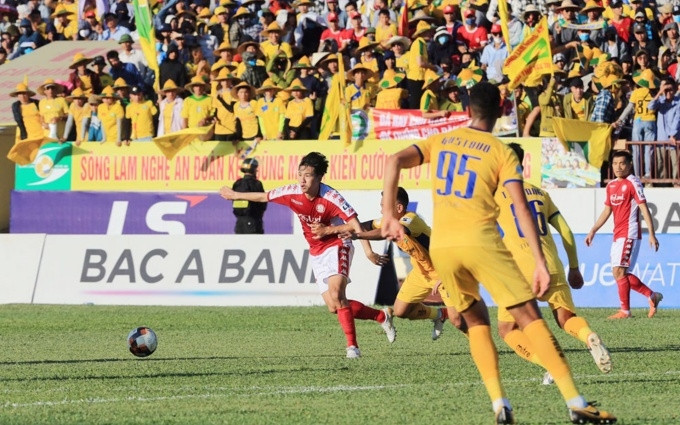 TP Hồ Chí Minh đối đầu SHB Đà Nẵng, là tâm điểm của loạt trận chiều 29-6. (Ảnh: VPF) 