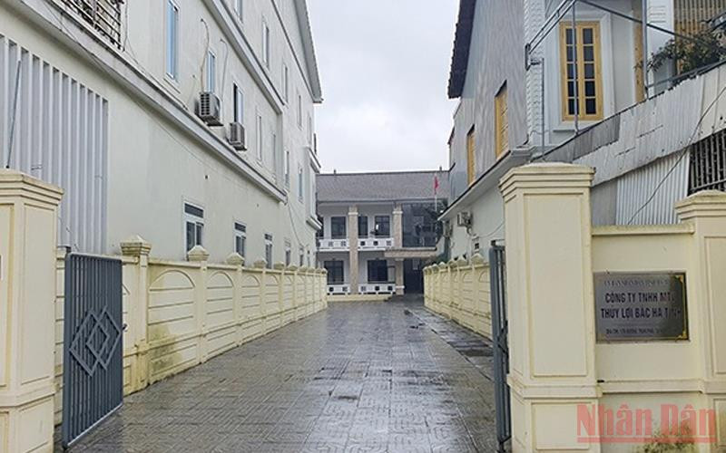 Trụ sở Công ty TNHH MTV Thủy lợi Bắc Hà Tĩnh nơi ông Nguyễn Hữu Phúc công tác trước khi bị bắt quả tang về tội đánh bạc. 