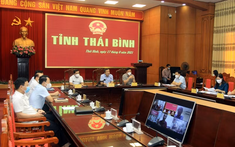 Lãnh đạo tỉnh Thái Bình gặp gỡ, chia sẻ khó khăn với Hội đồng hương tại các địa phương đang ảnh hưởng nặng nề bởi dịch Covid-19.