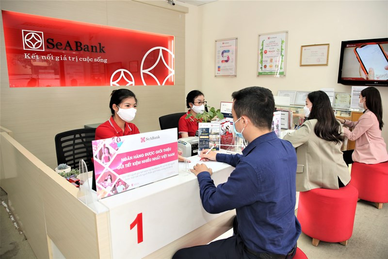 SeABank giao dịch khách hàng.