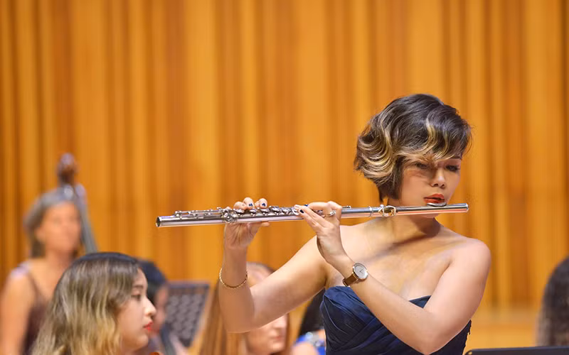 Nghệ sĩ sáo Lê Thư Hương.