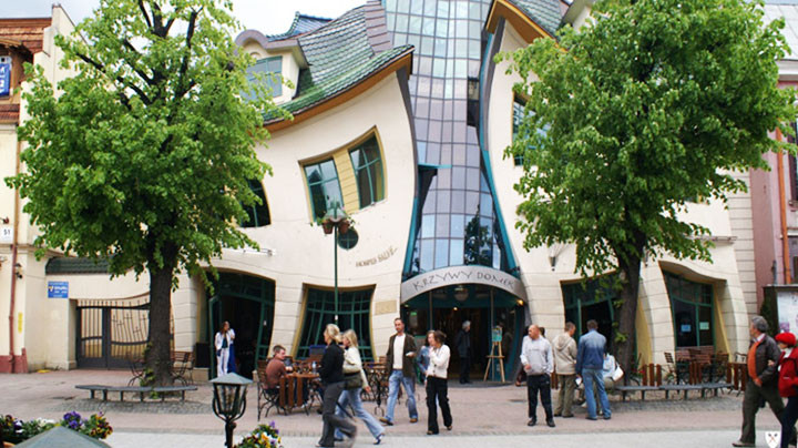 Công trình kiến trúc “méo mó”