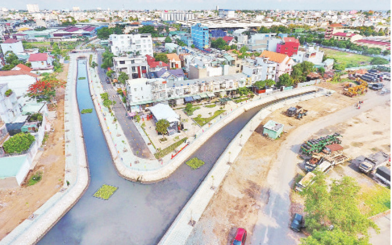 Nhiều tuyến rạch ông Học, quận 12, trước đây thường sạt lở, ô nhiễm nay đã được chỉnh trang thông thoáng, sạch đẹp.