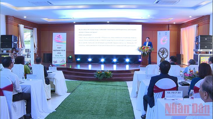 Quang cảnh buổi lễ kỷ niệm