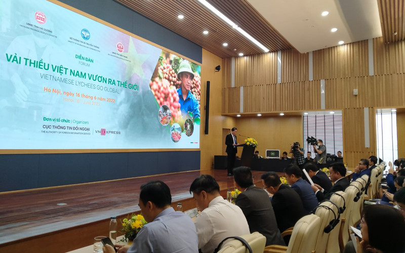 Thứ trưởng Thông tin và Truyền thông Phạm Anh Tuấn phát biểu khai mạc Diễn đàn.