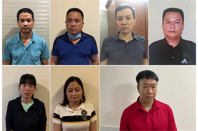 Bảy bị can trong đường dây sản xuất sách giáo khoa giả.