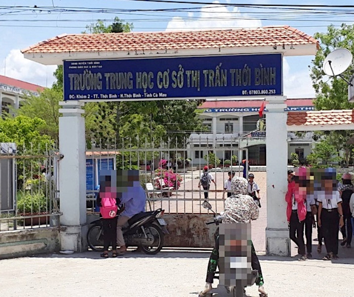 Trường THCS thị trấn Thới Bình có 70 học sinh ngất xỉu vào sáng 4-11.