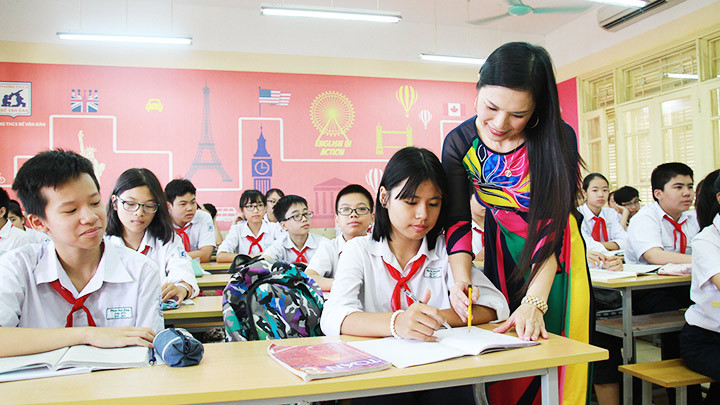 Việc thiếu giáo viên cho Chương trình giáo dục phổ thông mới sẽ gây nhiều khó khăn trong phân công giảng dạy. Ảnh: KHIẾU MINH
