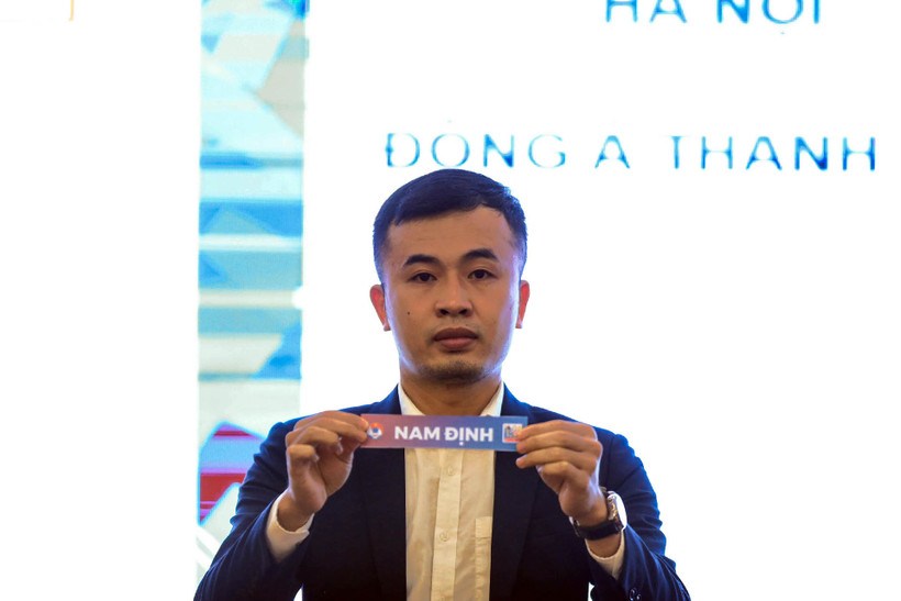 Bốc thăm chia bảng vòng loại Giải U21 vô địch quốc gia 2021. (Ảnh: VFF) 