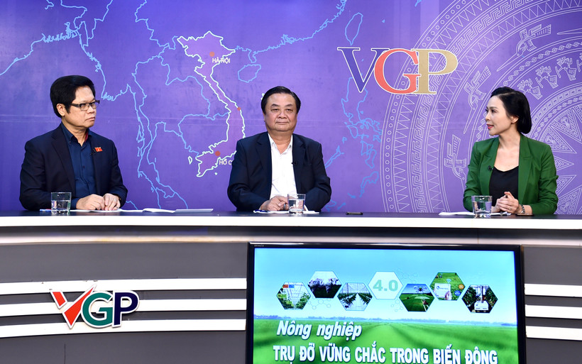 Tọa đàm "Nông nghiệp: Trụ đỡ vững chắc trong biến động". (Ảnh: NHẬT BẮC/VGP)